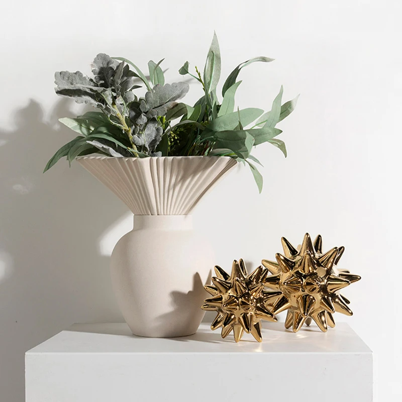 Nordic Luxury Modern Living Room European Italian Matte Ceramic Flower Vase For Wedding Center Piece
