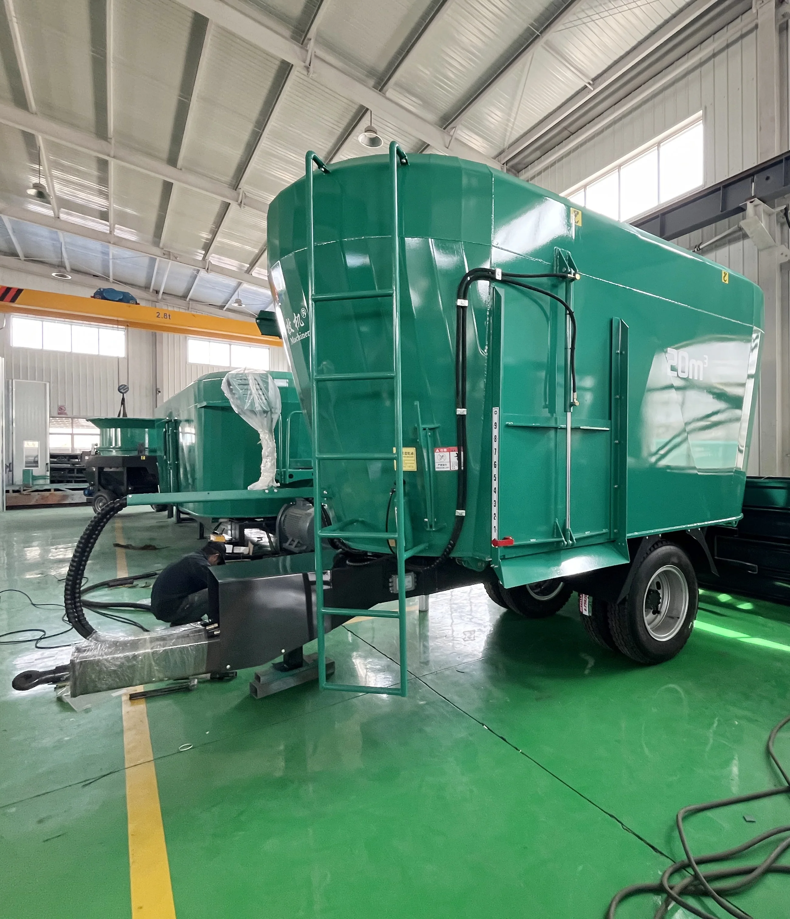PTO Driven Agriculture Farm Use Cattle Feed TMR Wagon Feed Mixer Machine 20 Cbm  for Sale