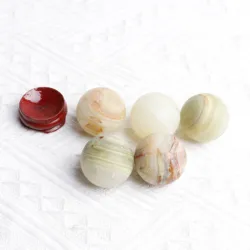 Wholesale Natural crystal 30mm Yellow Jade Sphere Healing Ball Stone Home Decoration