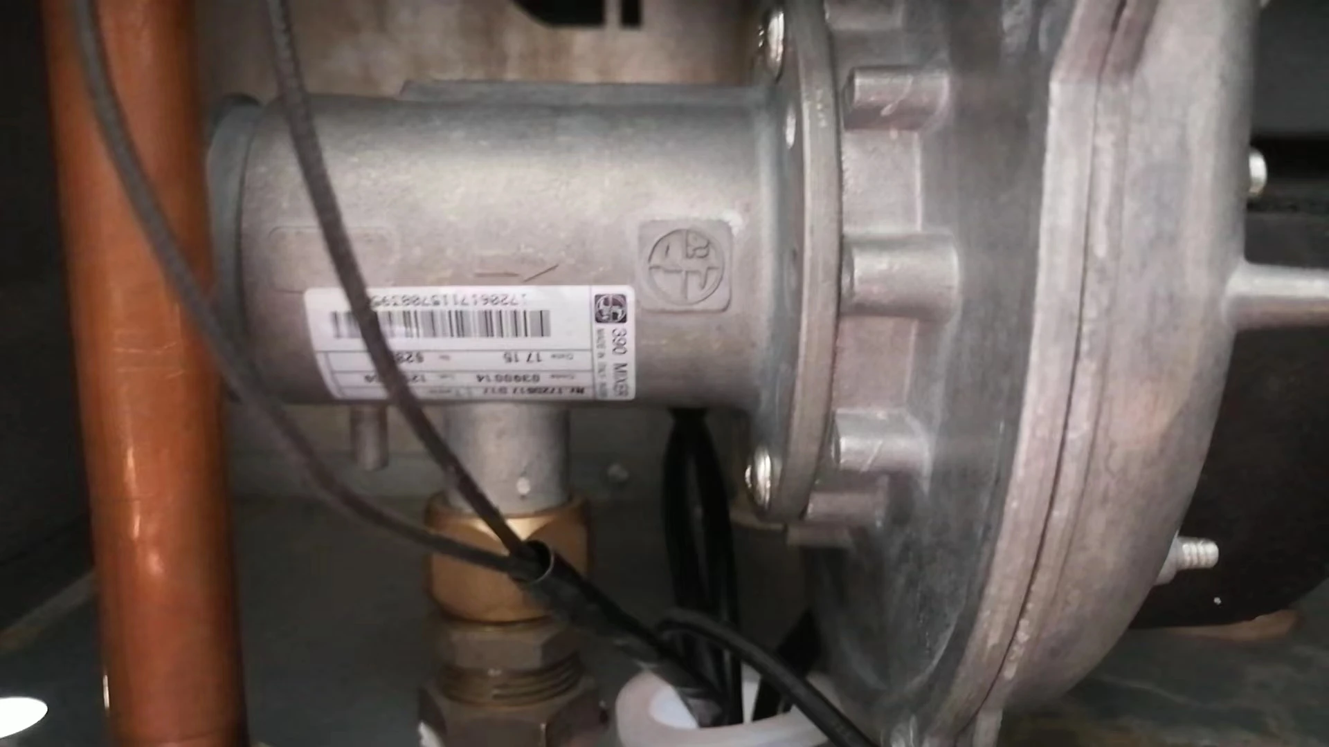 24 kw Condensing gas boiler condensing gas wall -hung boiler gas boiler condensing