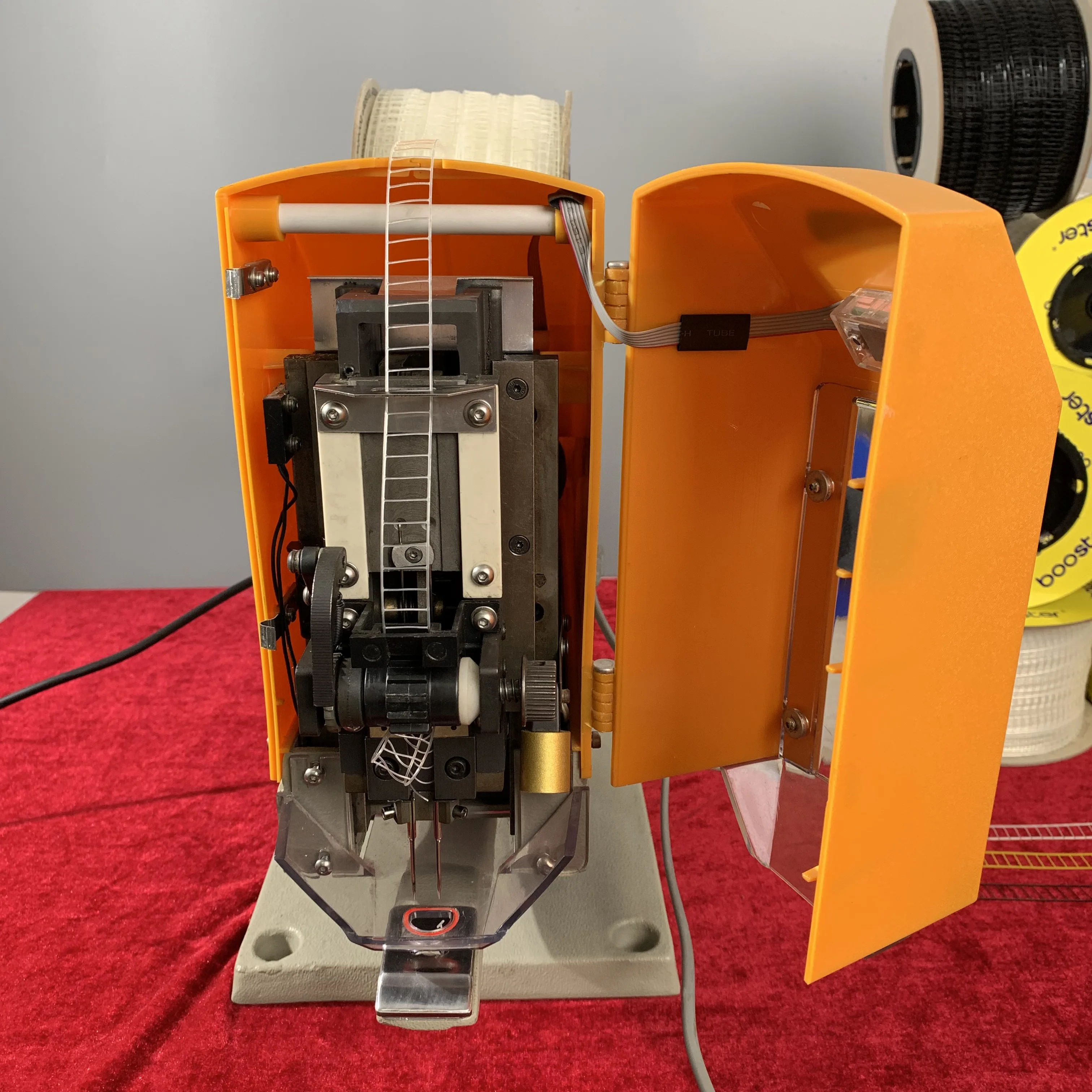 Booster  Fastener Rolls Plastic Staple Attacher Pin Making Machine Line Commercial Plastic Staple Machine for Sale