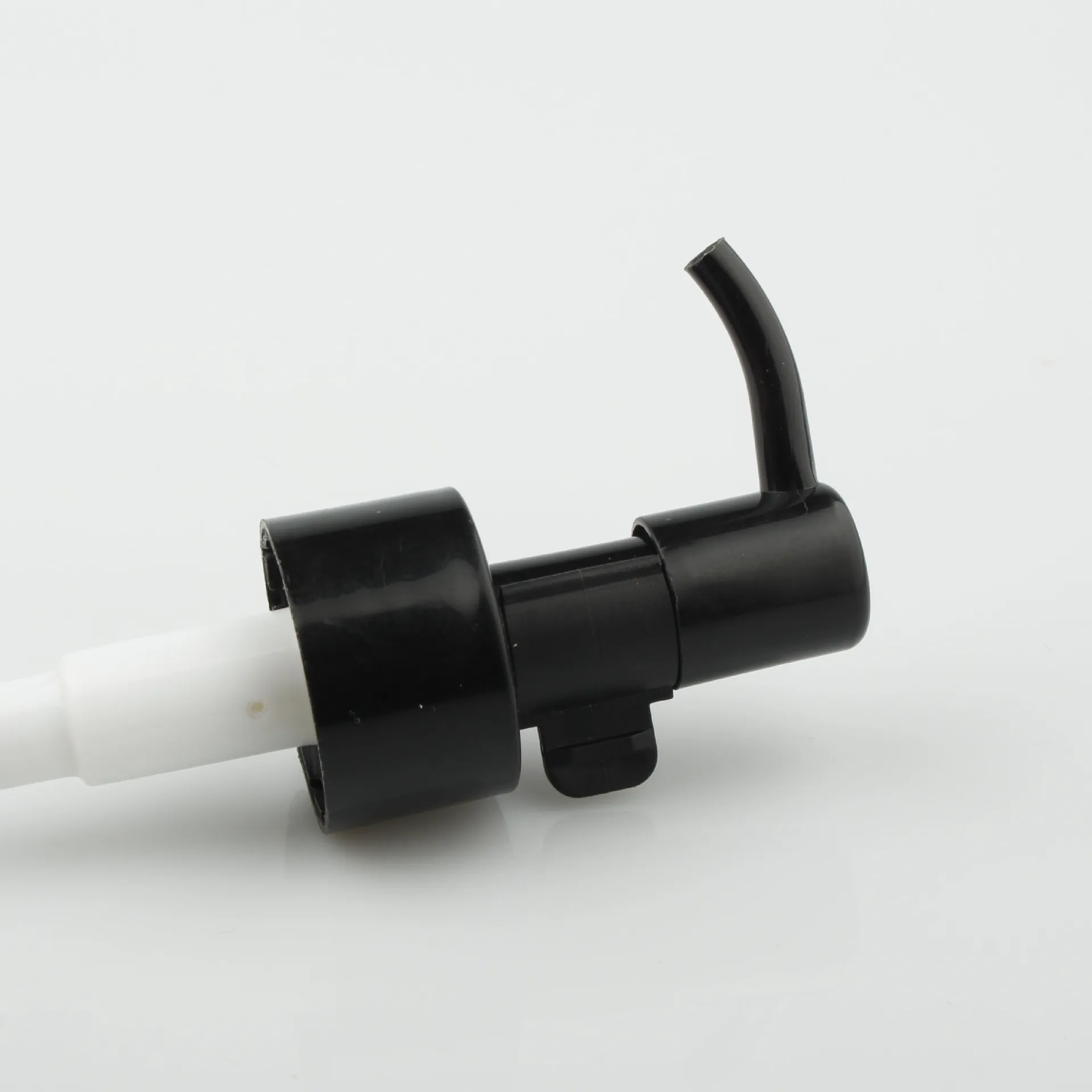 20/410 press body essential oil dispenser lotion pump