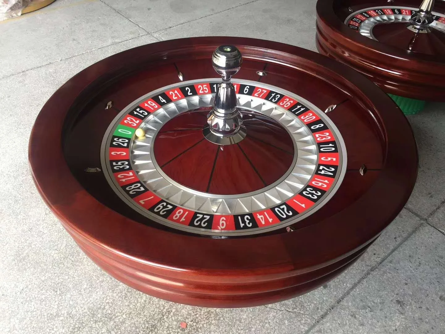 32INCHES solid wood roulette wheels wholesale