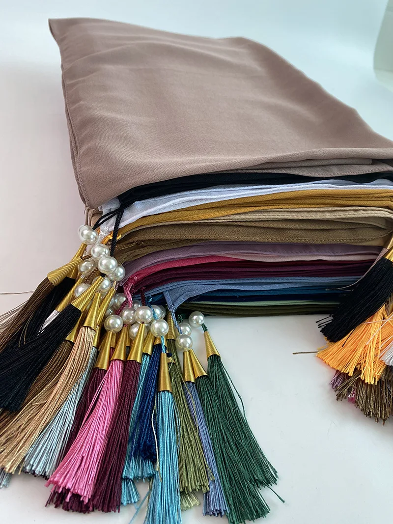 Bubble Chiffon Solid Color muslim Scarf Long Soft Wrap Shawl Scarves Beaded Pearls Hijabs Tassel Scarf HW426