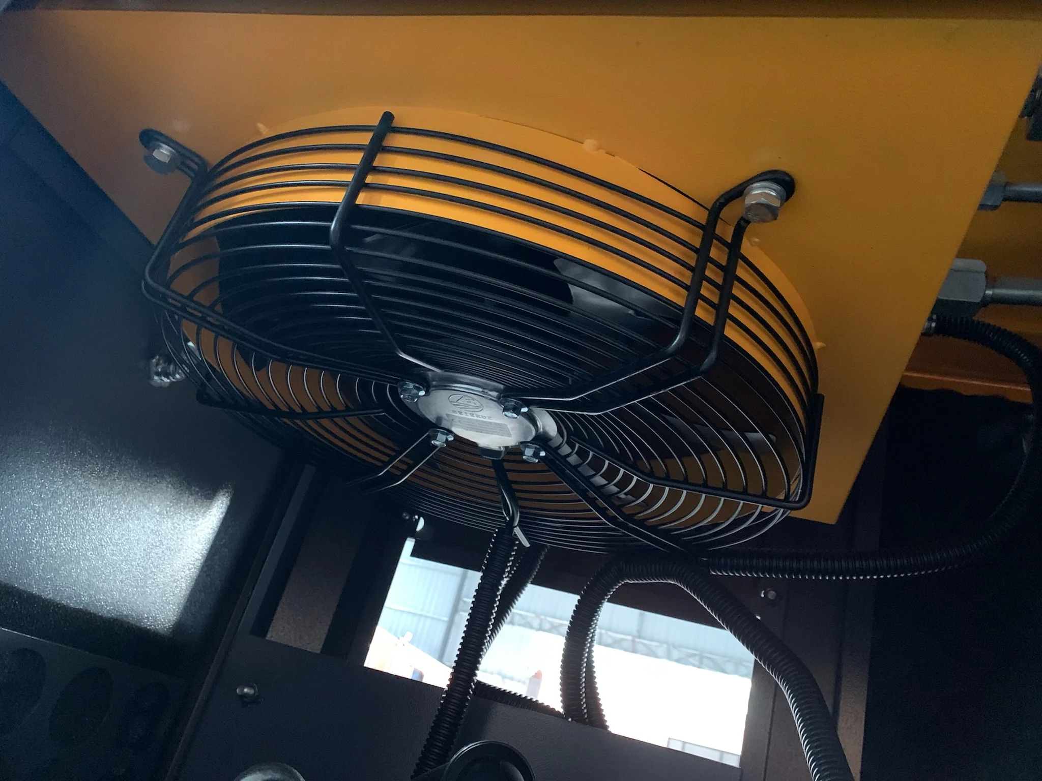 OPPAIR 22Kw/30Hp Energy Saving And Environmental Protection Permanent Magnet Variable Frequency Screw Air Compressor