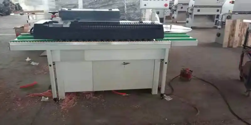  BJF115M Автоматическая кромкооблицовочная лента с прямым