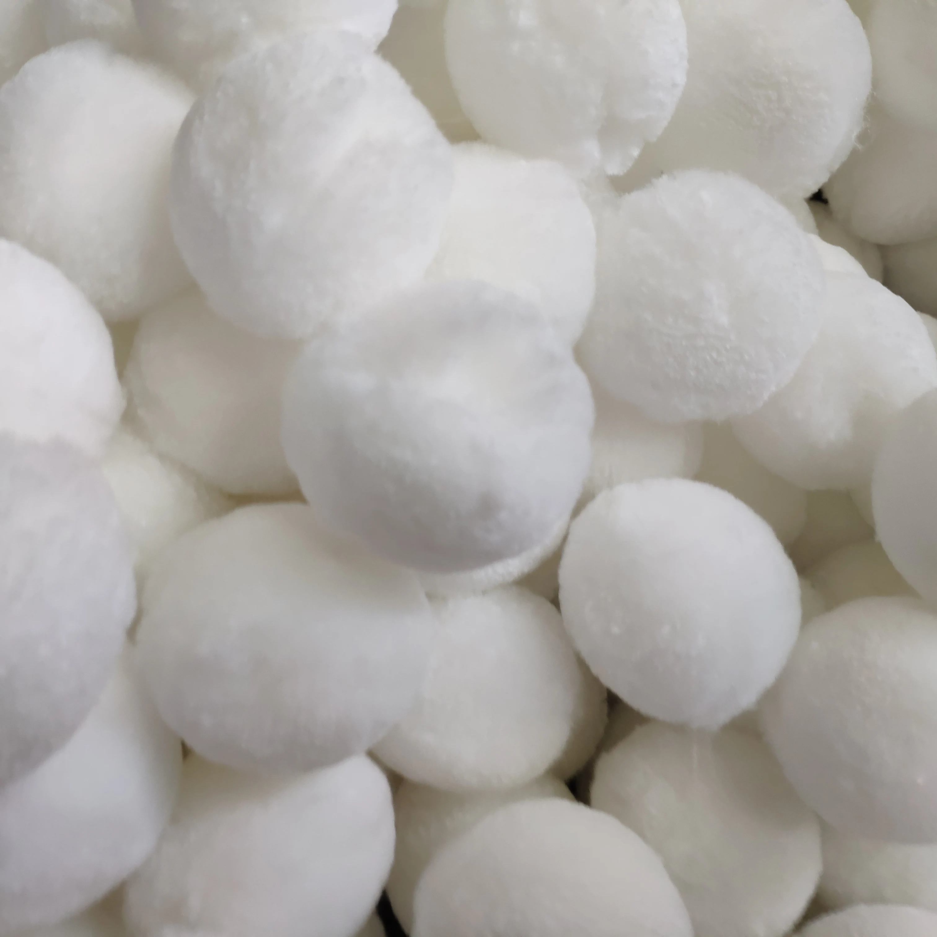 
Pocket Filter Material Polyester Fiber Balls for Water Treatment 