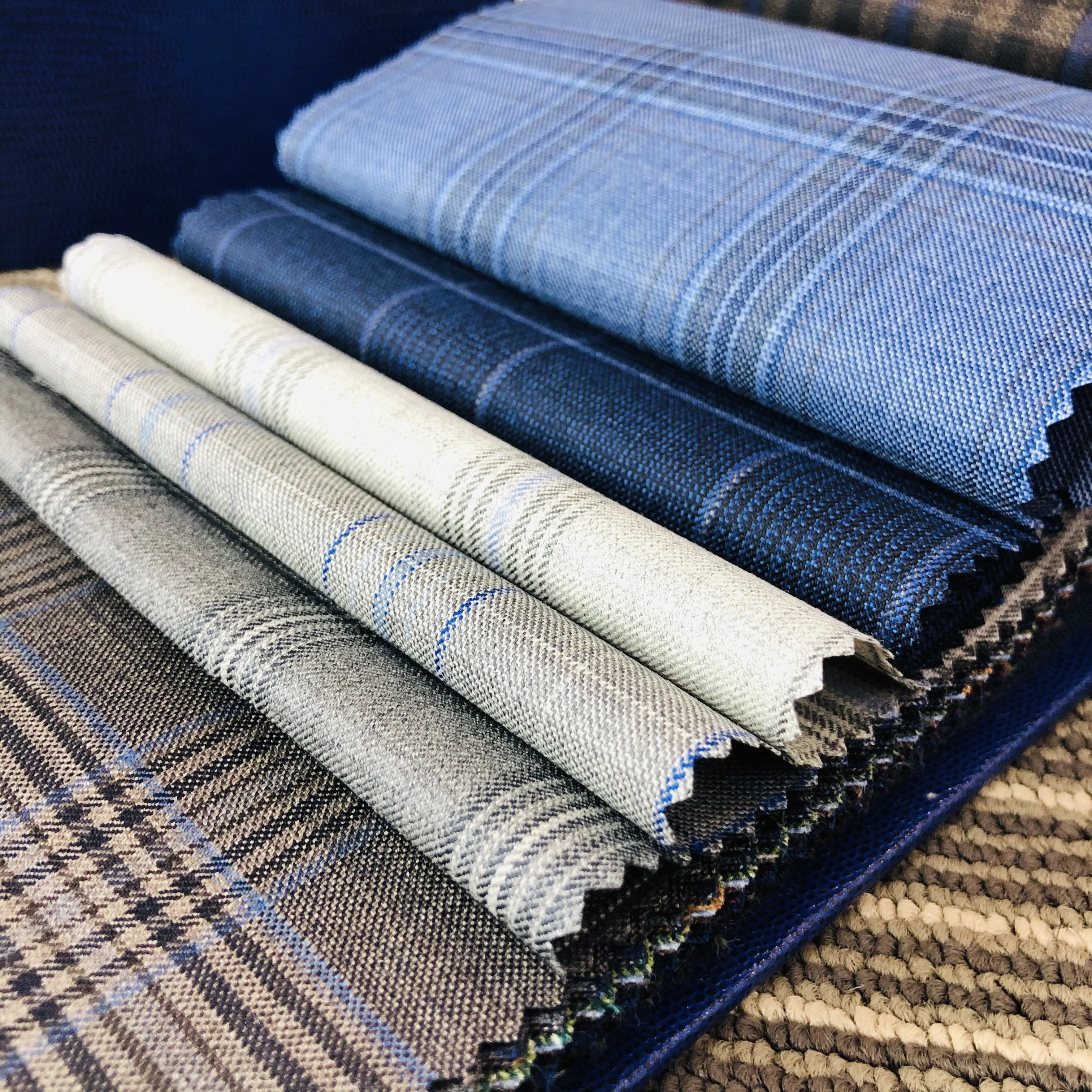 2020 OEM Fabric Sample Book Supplier /Catalogue Book Manufacturer f