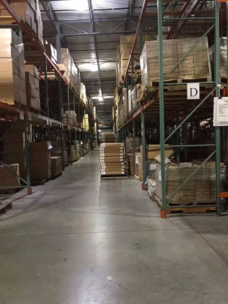 Protective Strip Right 9066903562 9066902882 RH  For Mercedes Benz Sprinter 906 auto spare part