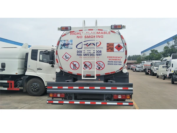 6 wheel Shacman 14000 liters fuel oil road tanker truck,oil ship tanker for sale