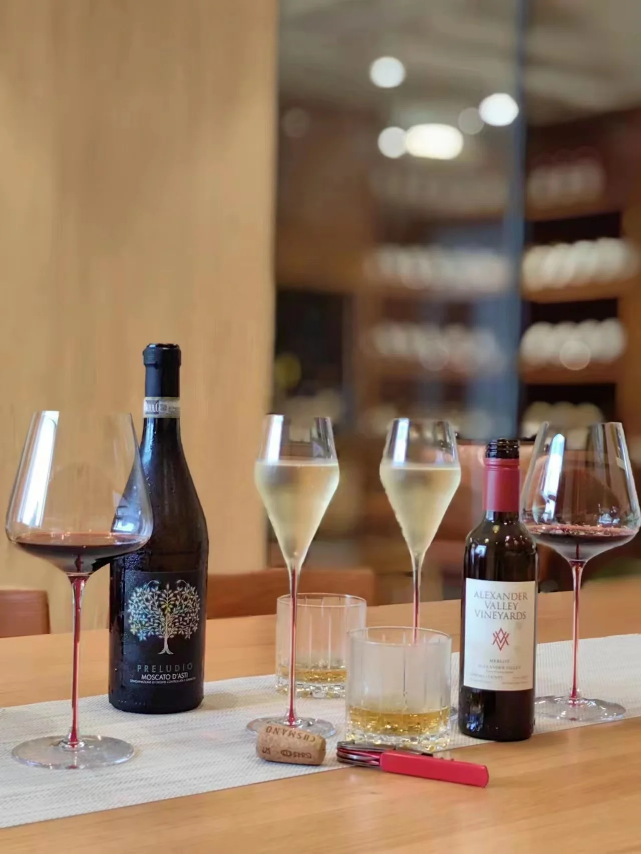 Luxury Riedel Red Core Handcrafted Burgundy Bordeaux Crystal Wine Glasses