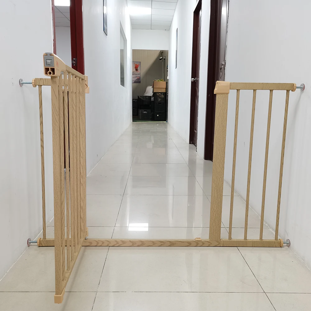 Adjustable Light Wood Grain Baby Gate Extra Wide Baby Safety Gates Easy Open Pet Friendly Baby Gate For Hallway