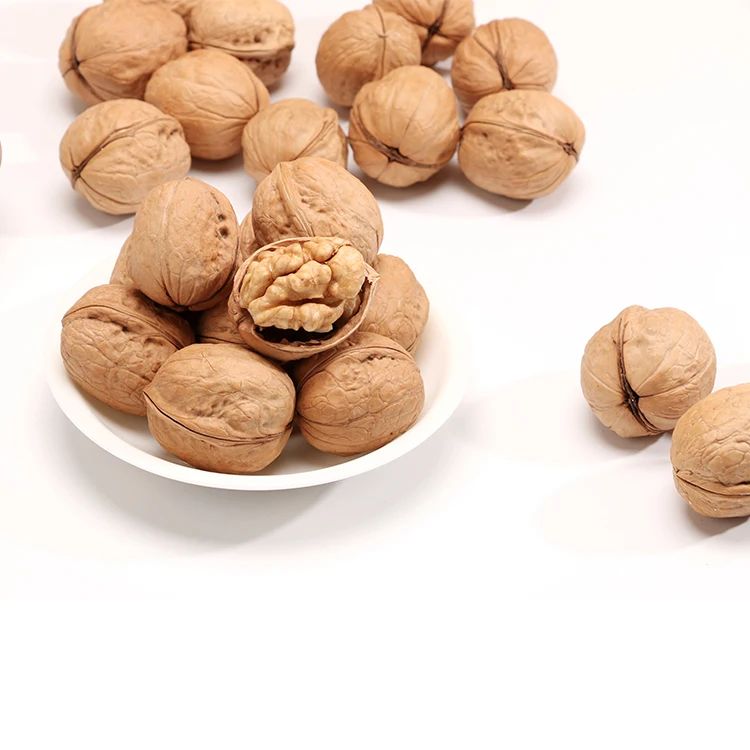 export food of edible walnuts kernels sweet raw flavor hand cracked butterflies halves kernel cheap walnuts