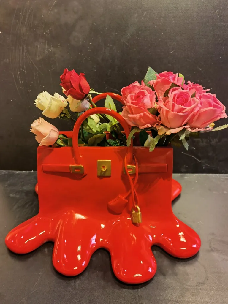 Popular Design High End Packet Melting Vase Ornament High End Packet Melting Vase Resin Crafts For Interior Decoration