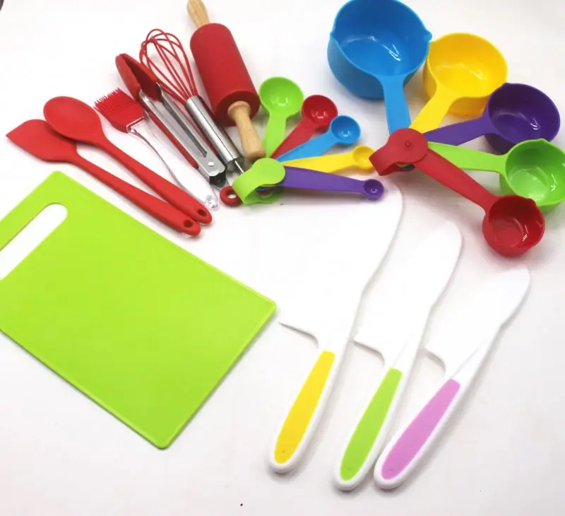 wholesale custom Kitchen Gadgets Wholesale Kids Baking Set Toys Silicone Baking Tool Set Kitchen Utensil Set