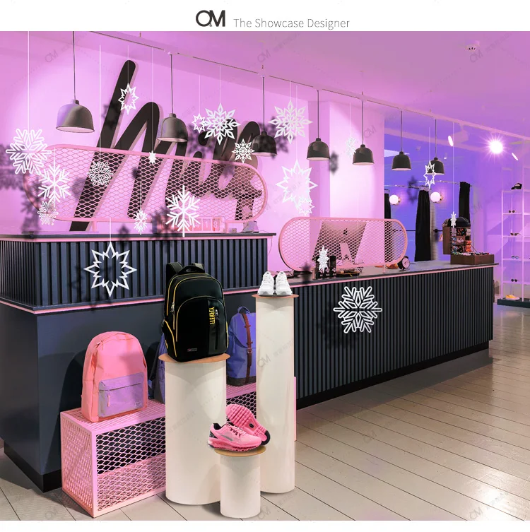 O&M Display Design snowflake pop it Christmas window decorations Winter window display