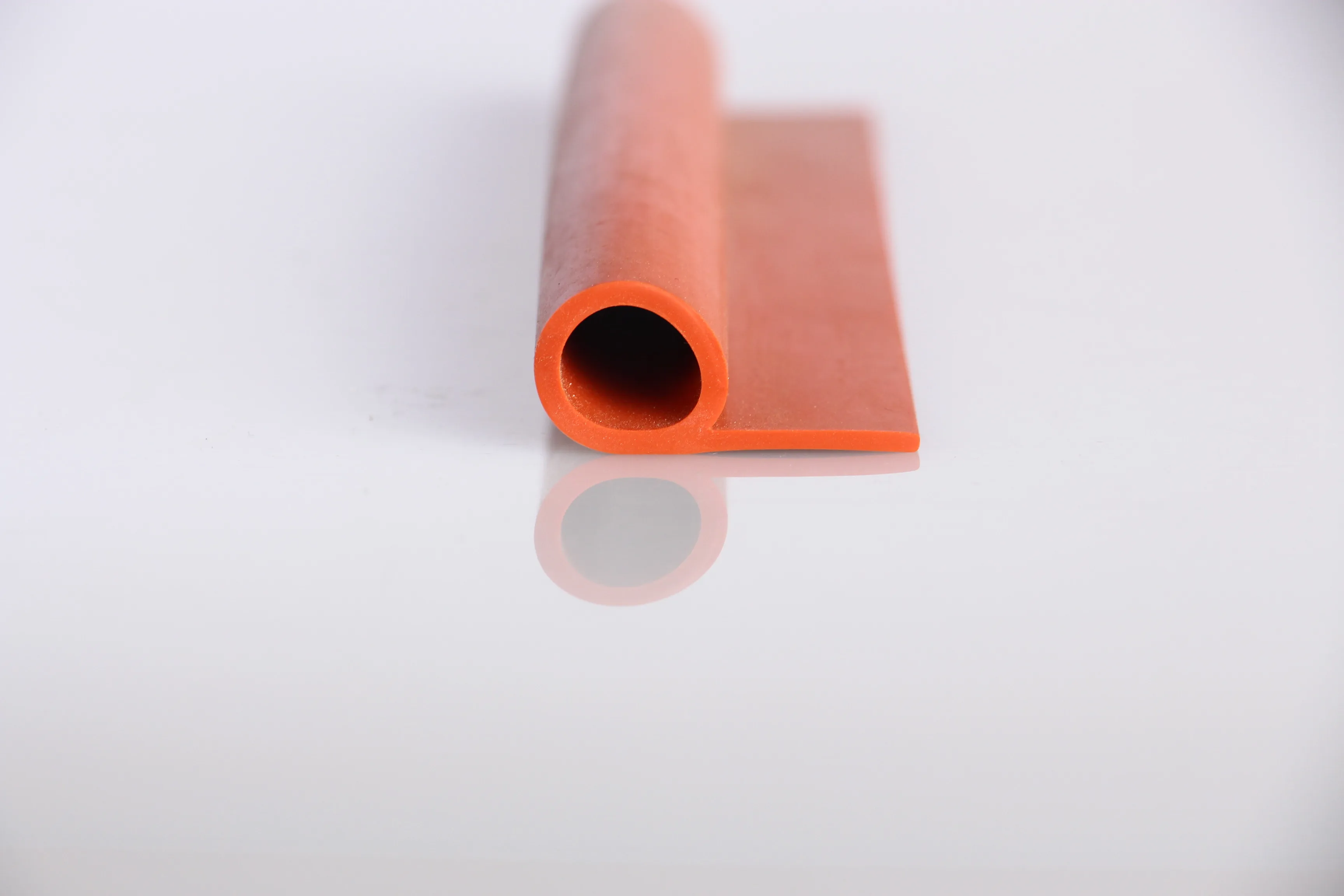 P type silicone door rubber sealing strip