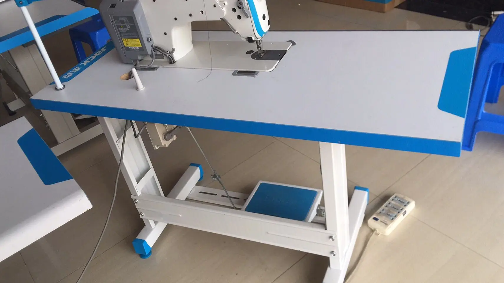 Новый стиль Компьютеризированный разъем A5 Lockstitch Одиночная игла для обрезки ниток цена на швейную