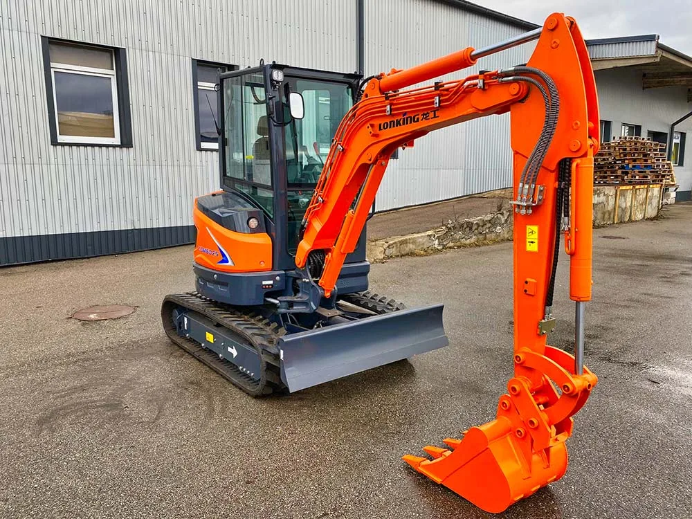 Lonking CDM6025 Mini Excavator with Yanm-ar Euro V Engine for Sale