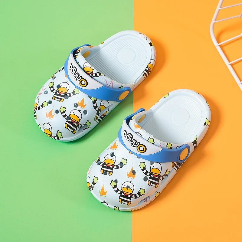Wholesale children summer slides boys beach slippers girls outdoor fashion cartoon EVA
