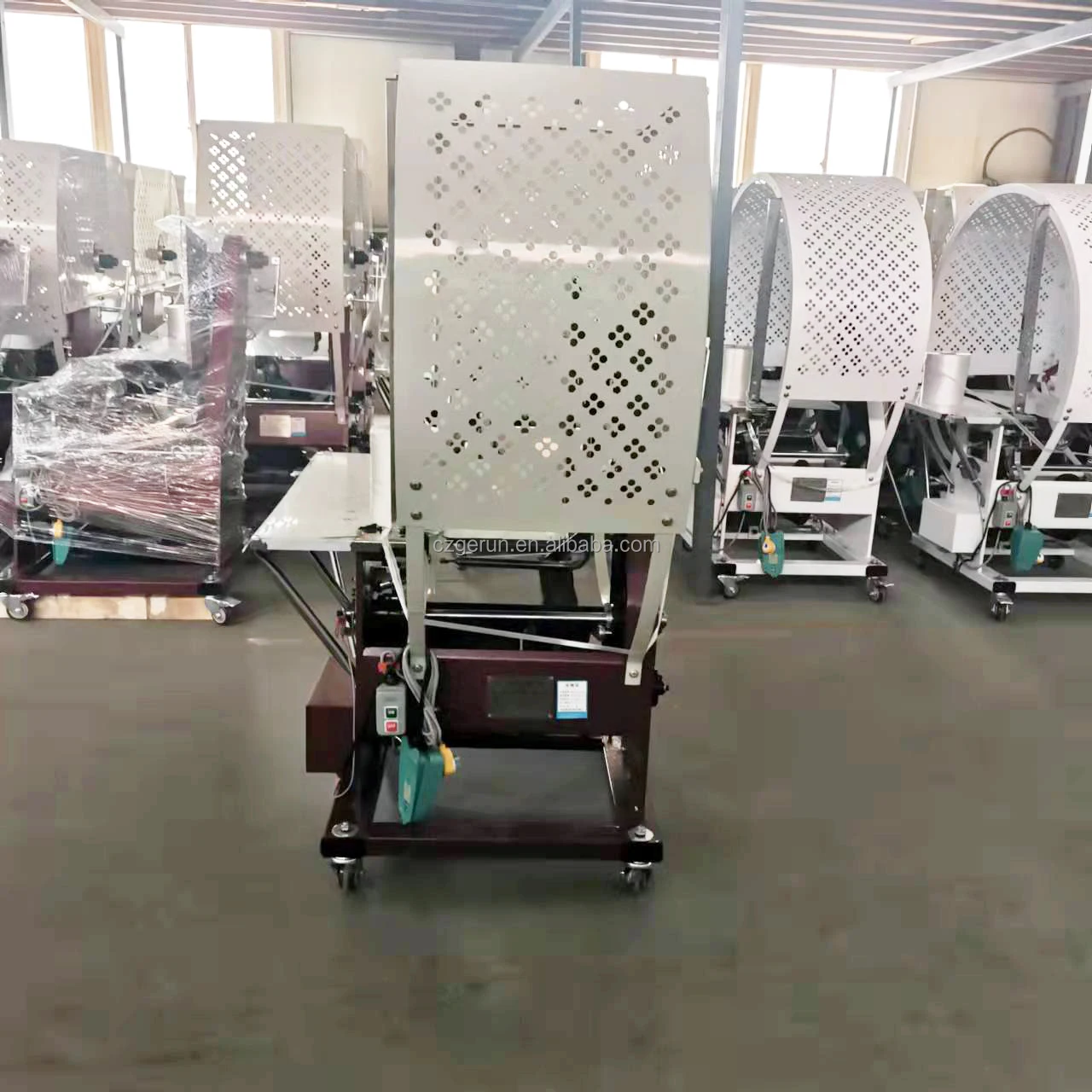 PE semi automatic strapping / bundling machinery / corrugated cardboard carton box