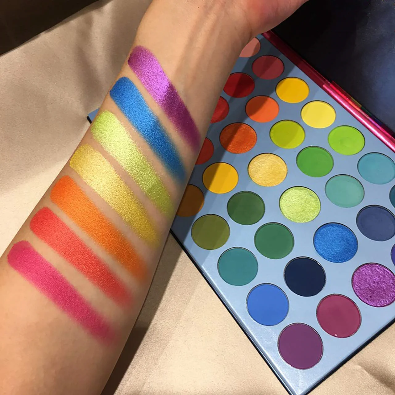 Private Label Eye Shadow Makeup Palette Customized Shimmer Eyeshadow Palettes Baked Eye Shadows