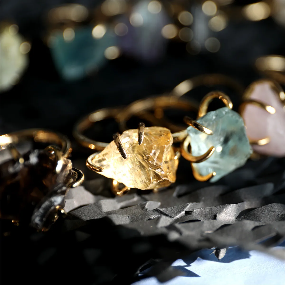 2023 Light Luxury Natural Stone Rings Brass Material High Quality Rings Rose Quartz Amethyst Rings For Women