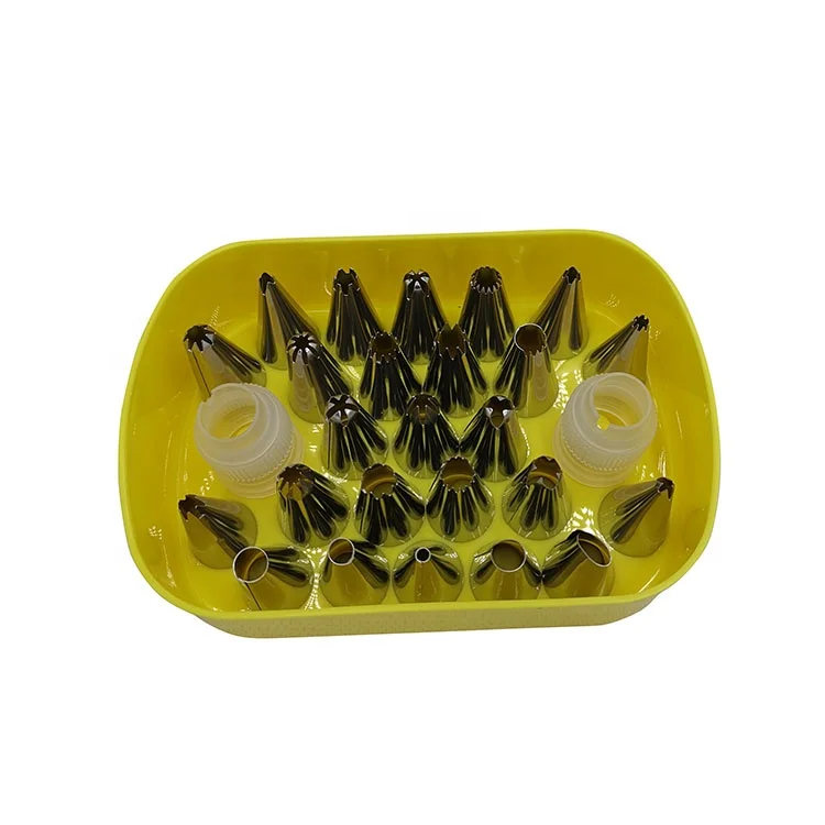 Best selling high quality piping tips cake decorating nozzle Icing nozzles bakes flower nozzles cake decorating tips