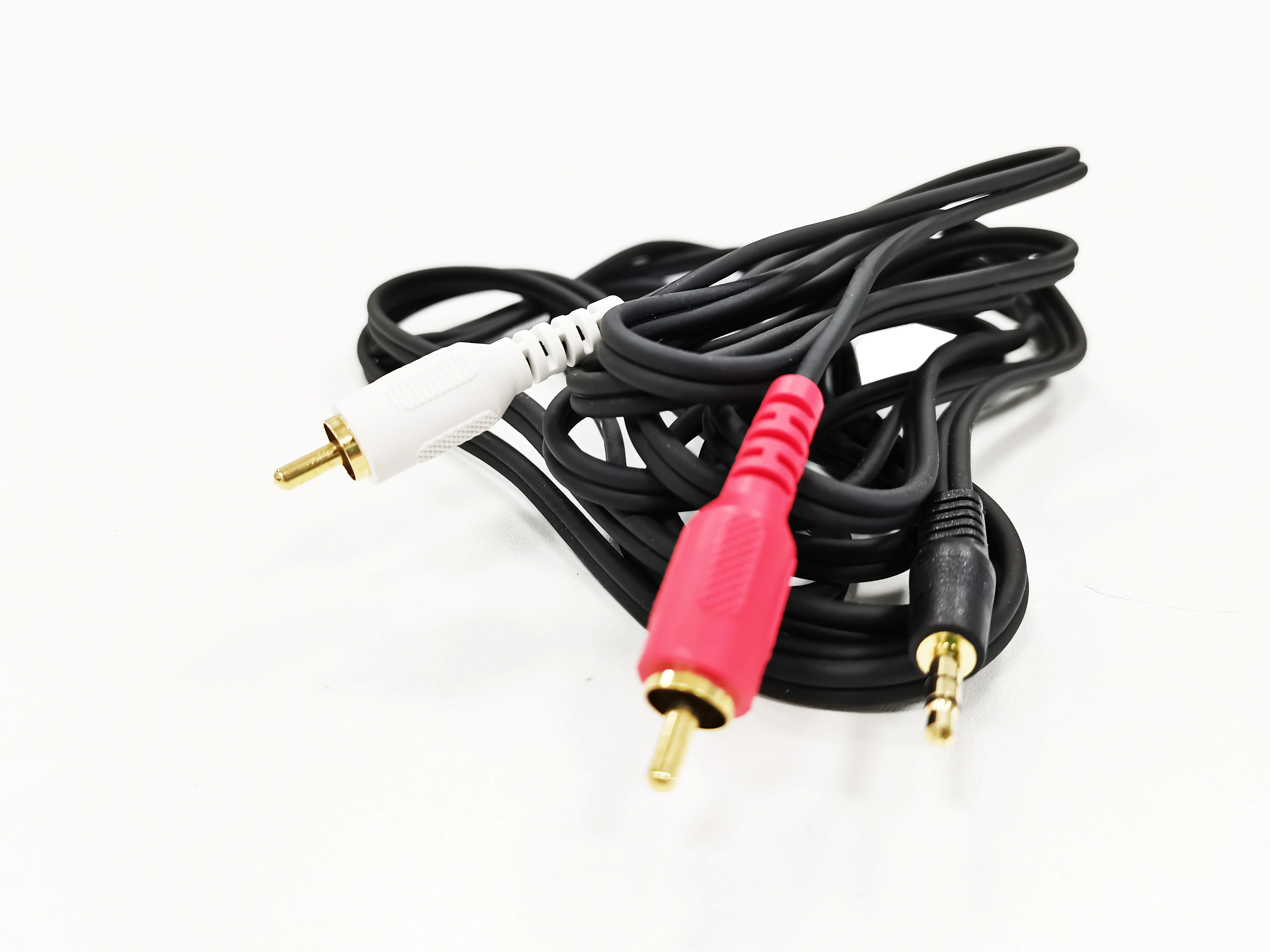 3.5 PLUG-RCA-2-4.jpg