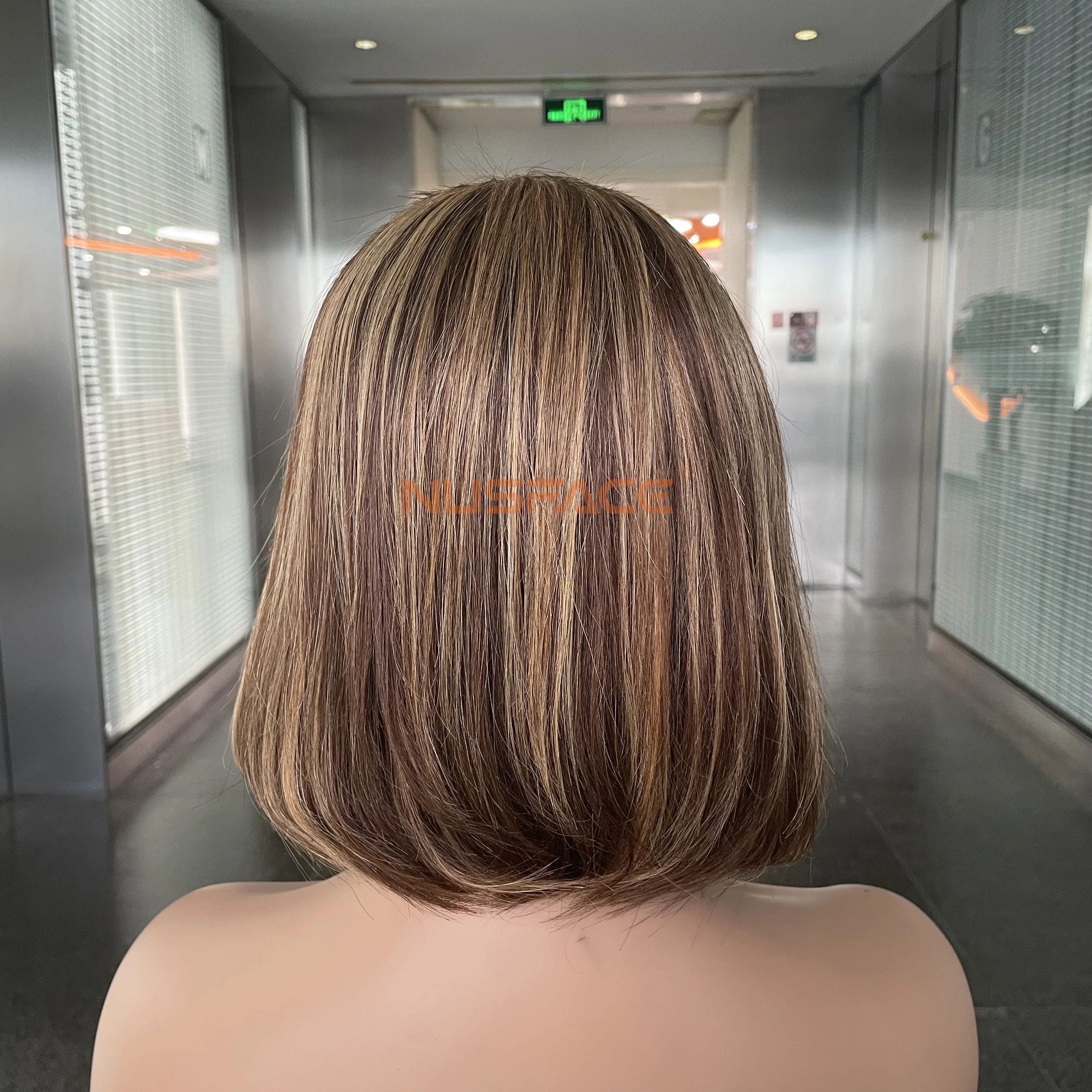 Wholesale 150% Density highlight human hair lace front wigs Brazilian Cuticle Aligned Hair 13*4 Lace Frontal Bob Wigs