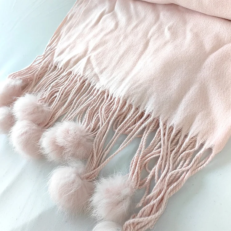 Wholesale custom outdoor scarves many pompoms knitted fabric scarves