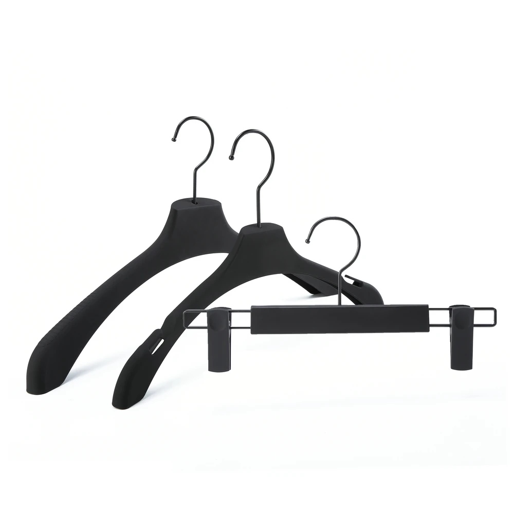 Fashion engraved plastic hanger with metal hook for garment brands