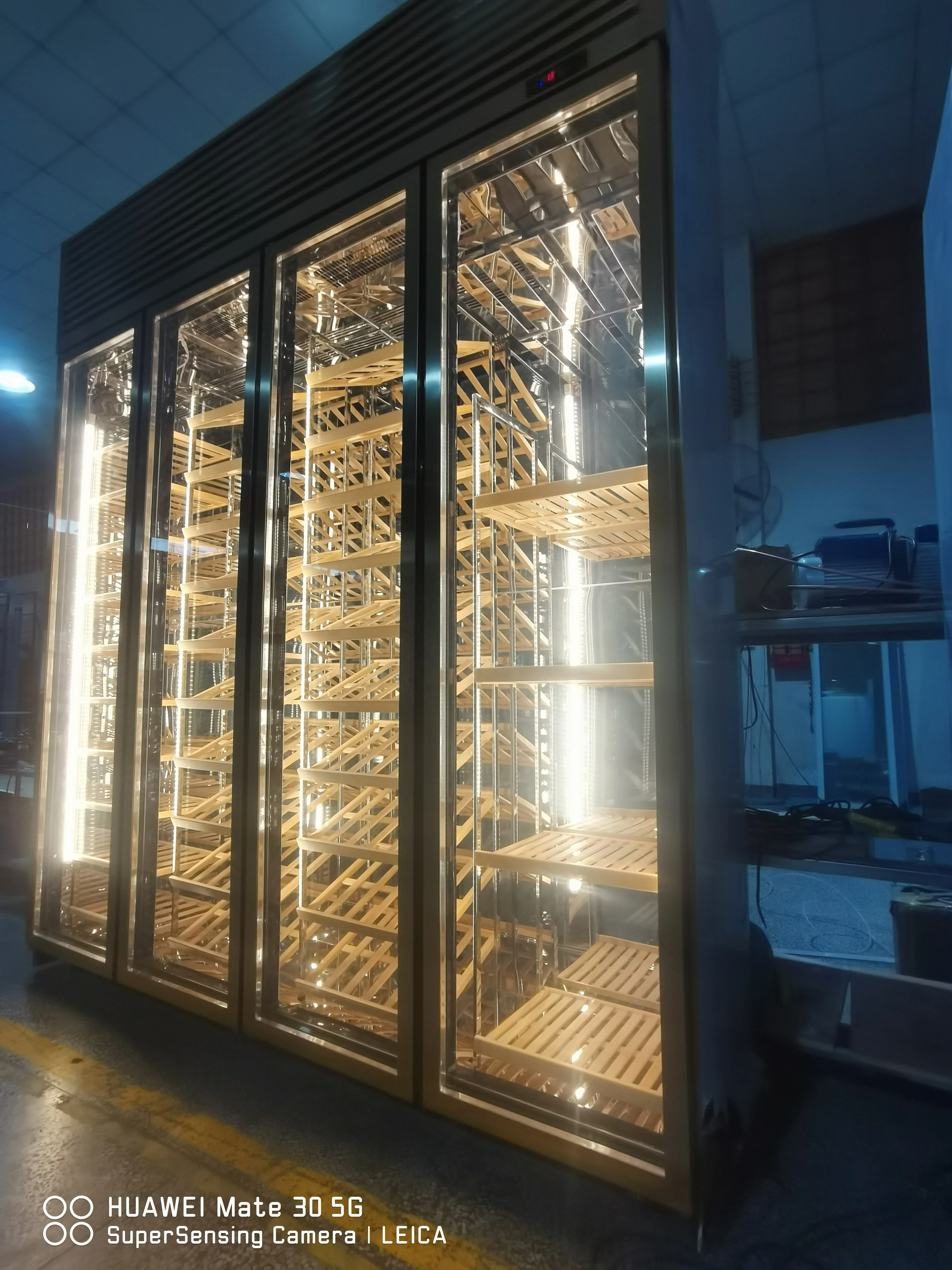 Коммерческий Ресторан Sancerre витрина кулер вертикальный красный винный погреб 300 Бутылки Из Нержавеющей Стали Винный дисплей