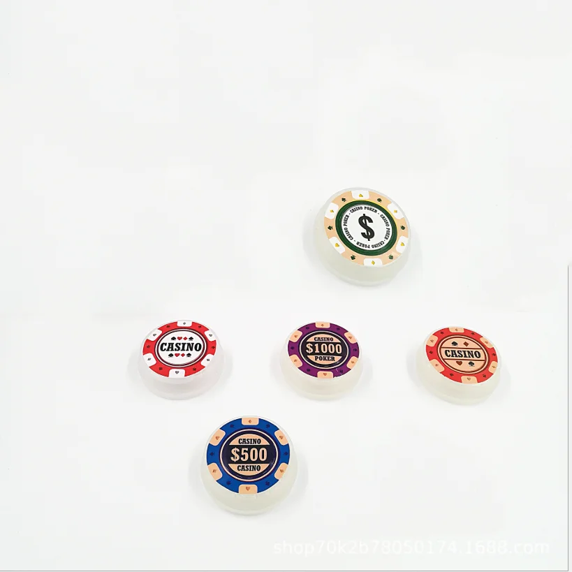 Custom pop up cleaning wet wipes Magical Push wet towels Disposable clean wet wipes