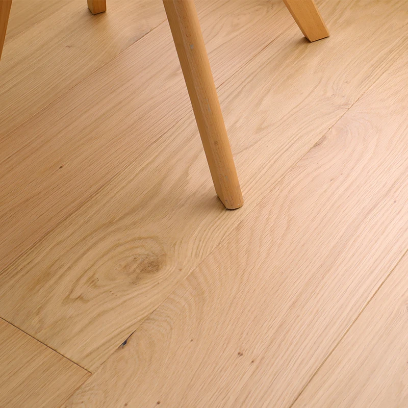 Hotel / Villa / Apartment Natural Color Solid Wood Floor French Oak Unfinished Wood Flooring