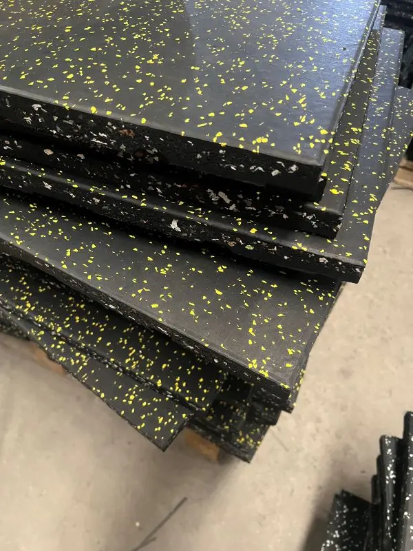 High-quality commercial floor mats gym shock absorption sound insulation tiles color spotted environmentally  rubber floor mats