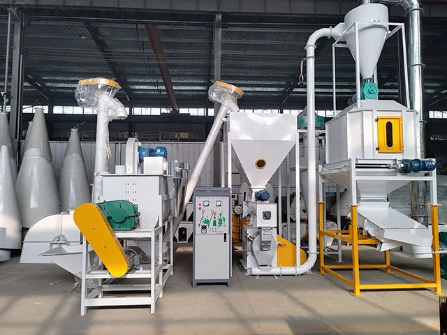 Hot Sale Poultry Grass Fodder Granulator Feed Processing Machine Small Feed Pellet Production Machine Line for farm animal