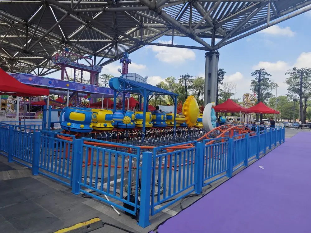 Mini Adventure Park Roller Coaster Attractive Amusement Rides for Theme Parks Luna Carnivals Fairs Playgrounds