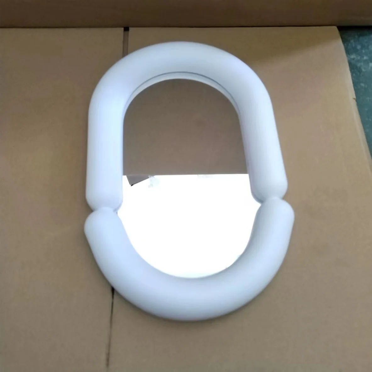 Cosmetic Mirror Bedroom Dressing Table Ceramic 2023 Hot Selling New Oval Light Luxury Makeup Mirror Makeup Tool Makeup mirror