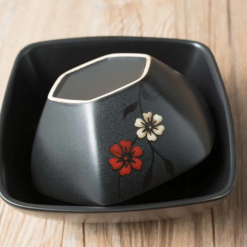 Manufacturers Wholesale Japanese Black Red Hand Made Ceramic Tableware Set Innovate Plate and Cups