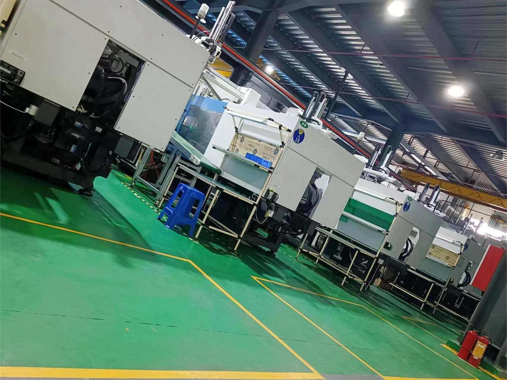 China Shenzhen Factory OEM ODM Custom Plastic Injection Mould High Precision Phone Case Mould