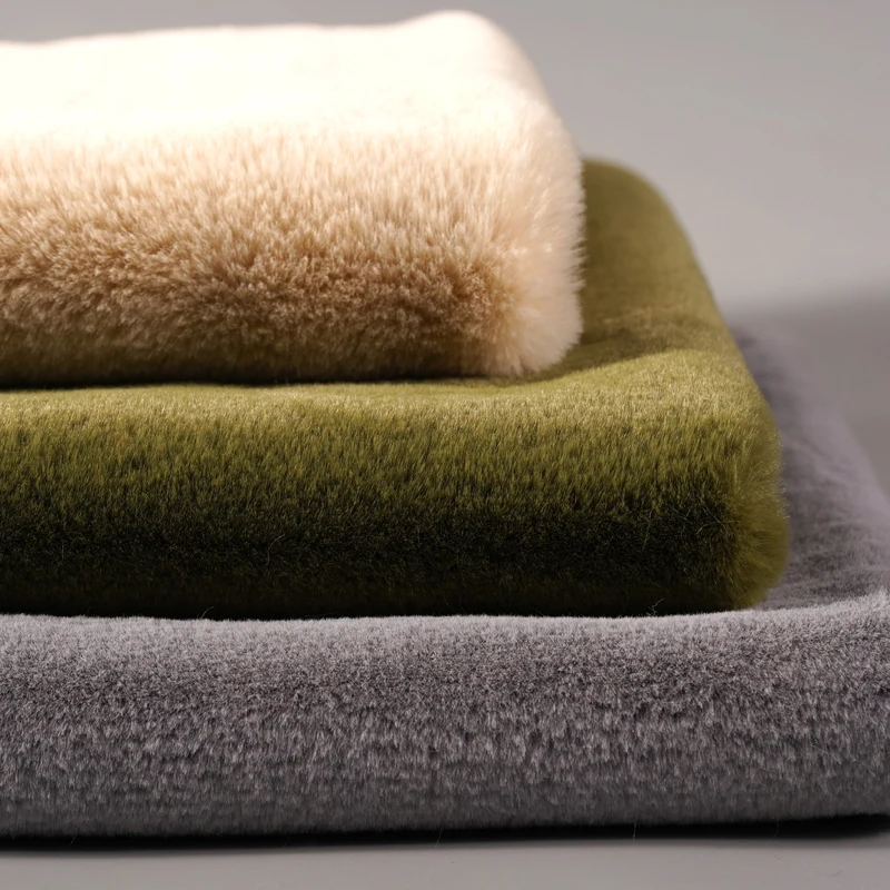 
Mens contrast Faux fur Cheap price Soft Faux Fur fleece fabric Long pile for Home textile 