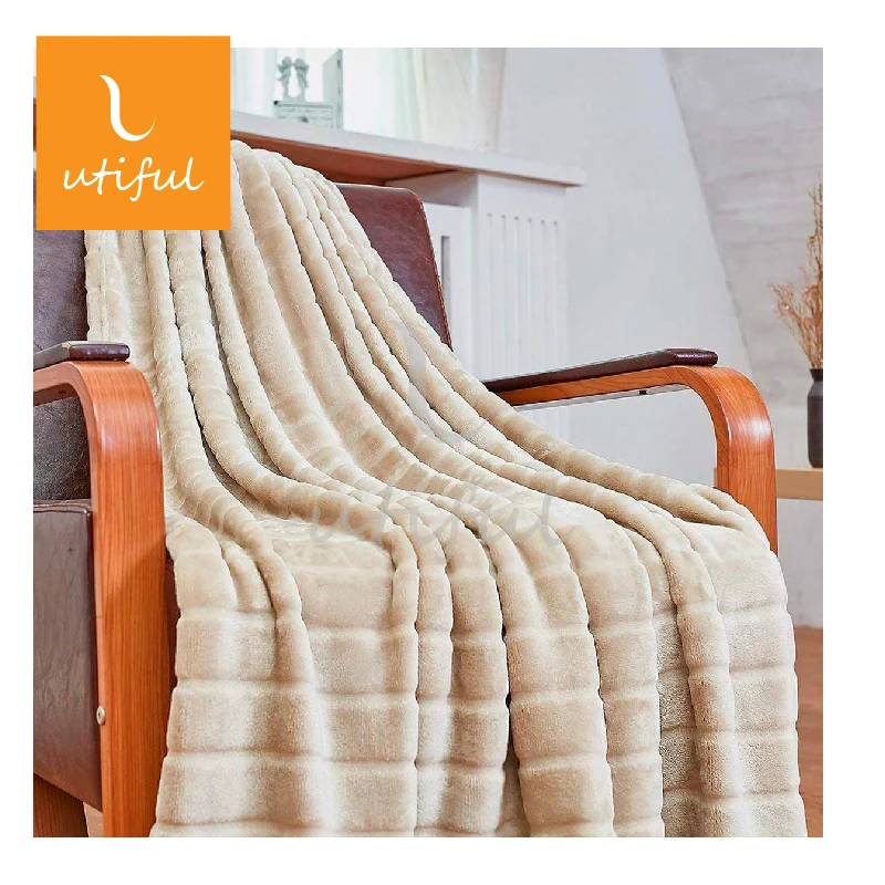 
House Faux Fur Throw Blanket Beige Stripe cutting With Mink Plaid 