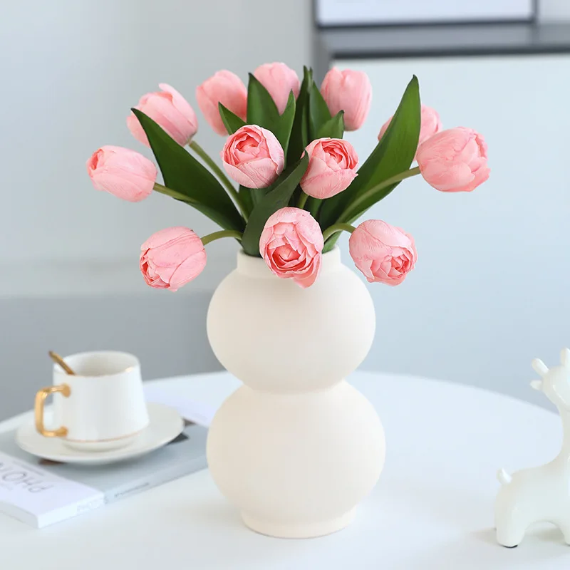 Factory Hot Selling Wedding Soft Latex Tulip Bunch Hand Feeling Tulip Faux Flowers Tulips Artificial Real Touch Flower