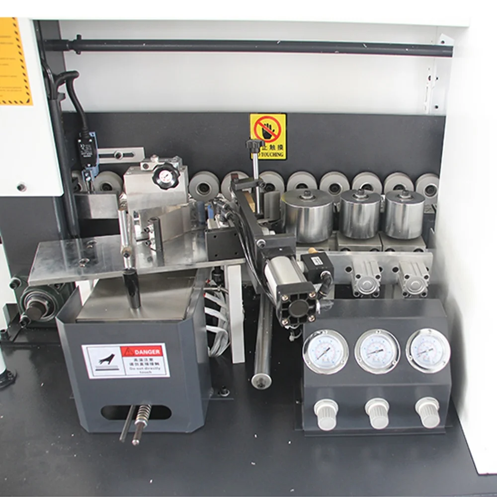 Manufacturer of Wood Automatic Edge Bander Machine for Furniture