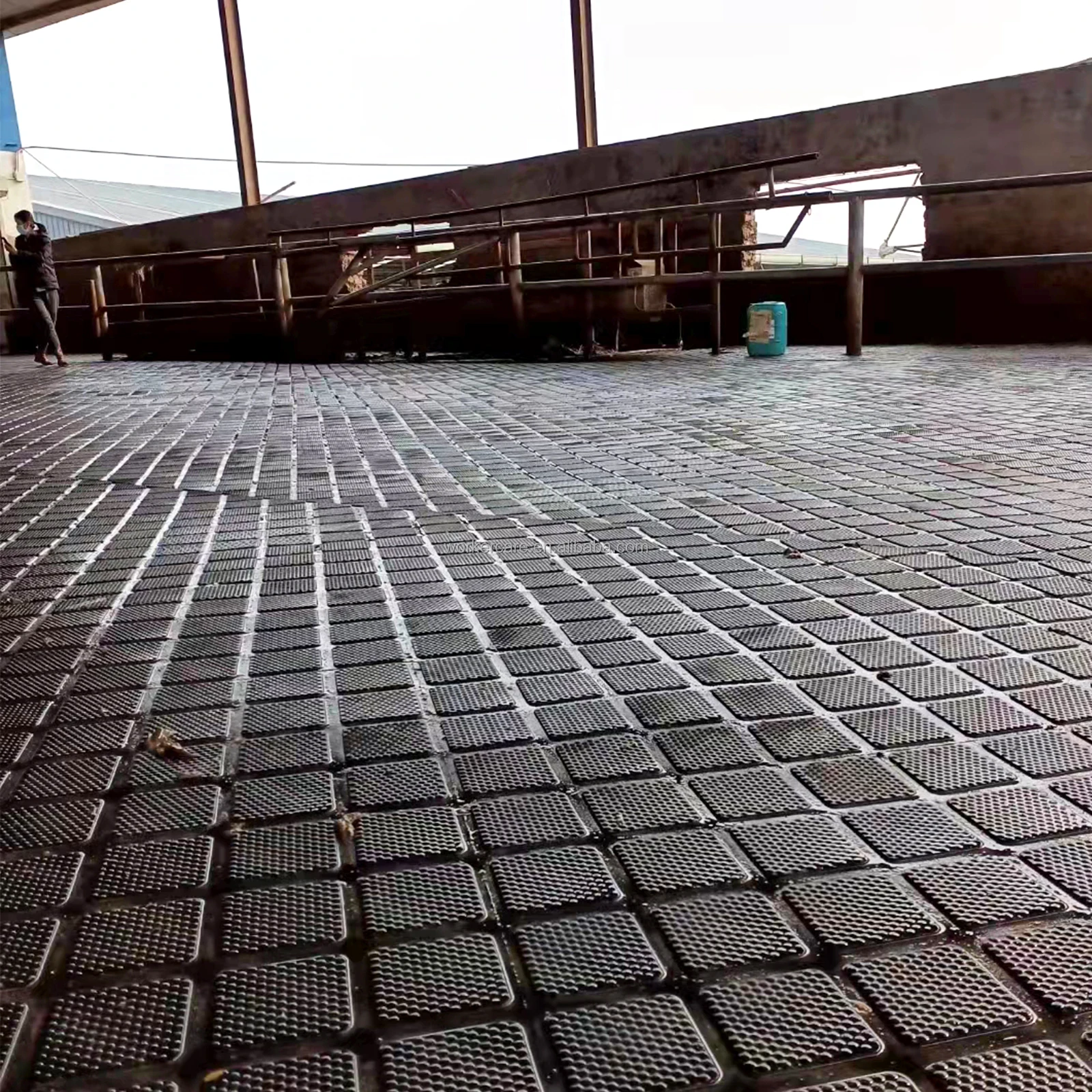 Customized Size Rubber Sheet Rolls, Cow Stable Rubber Mat, Cow Horse Cattle Livestock Flooring Mat