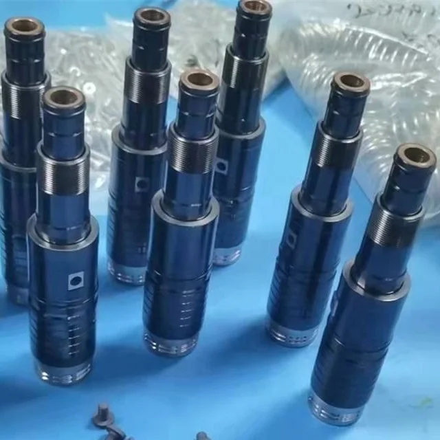 High quality 26mm 27mm 28mm 30mm 38mm 55mm pco 1810 1881 2925 3025 20 ltr 5 gallon plastic bottle compression cap mold