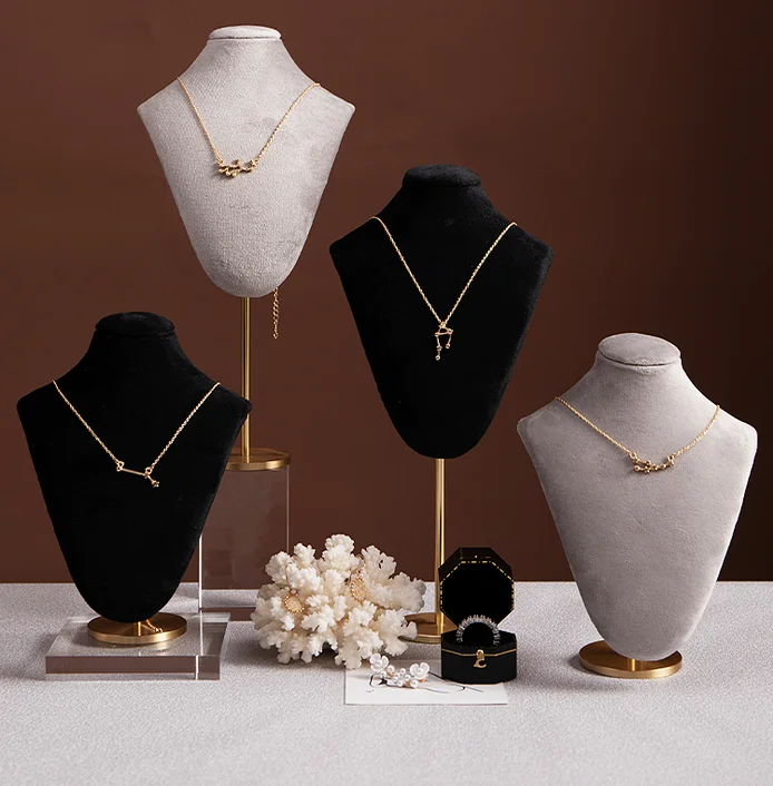 high quality velvet and metal modern pendant chain necklace stand jewellery display neck bust for luxury jewelry display set