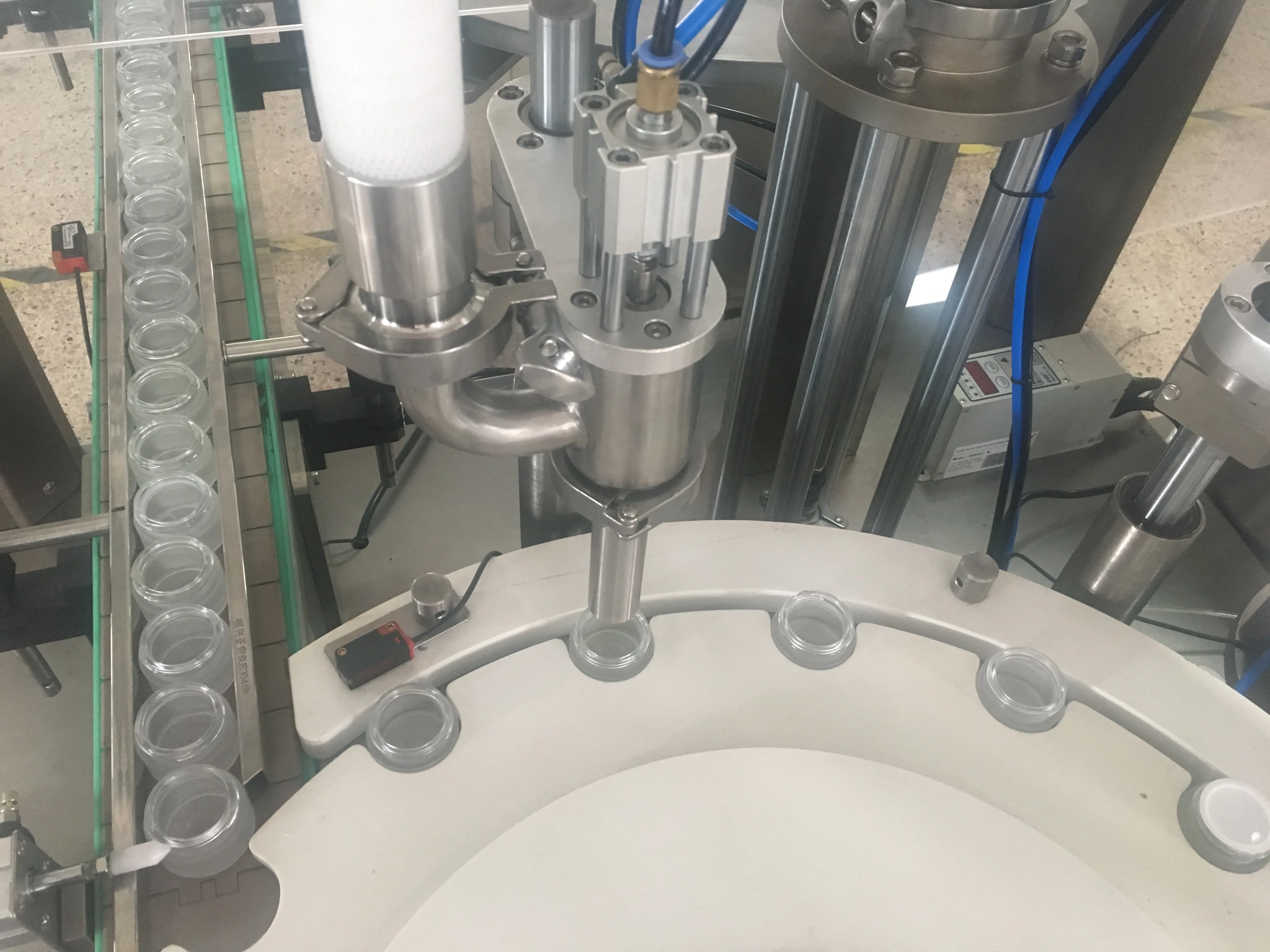 
Cosmetic Monoblock Filling Machine 