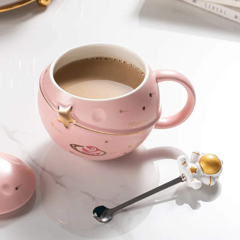 Creative gift planet ceramic cup astronaut cartoon couple ceramic coffee mug with lid spoon